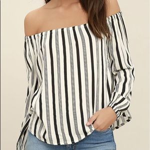 ✨Billabong striped off the shoulder top✨
